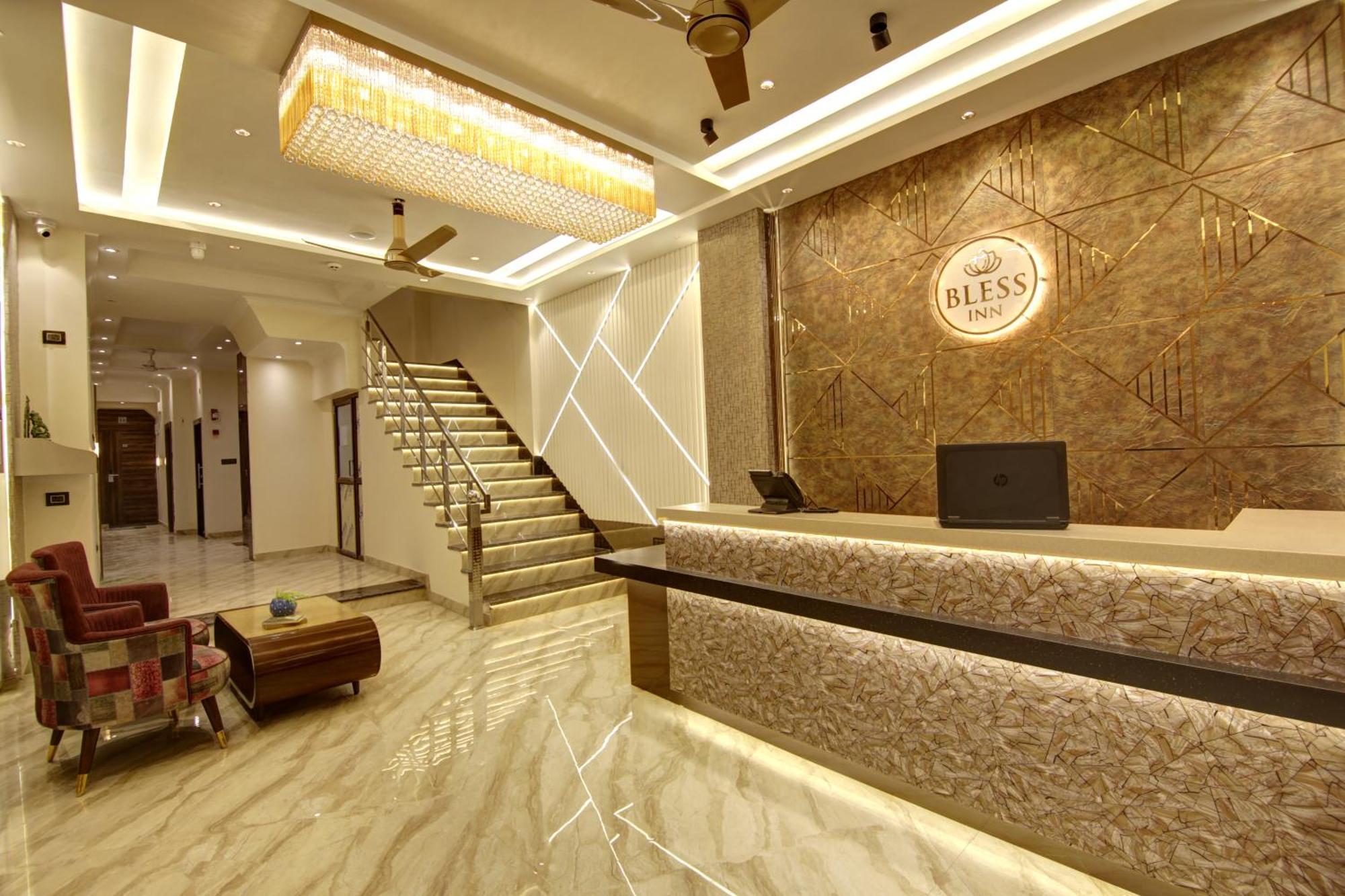 Bless Inn - Near Connaught Place Nueva Delhi Exterior foto