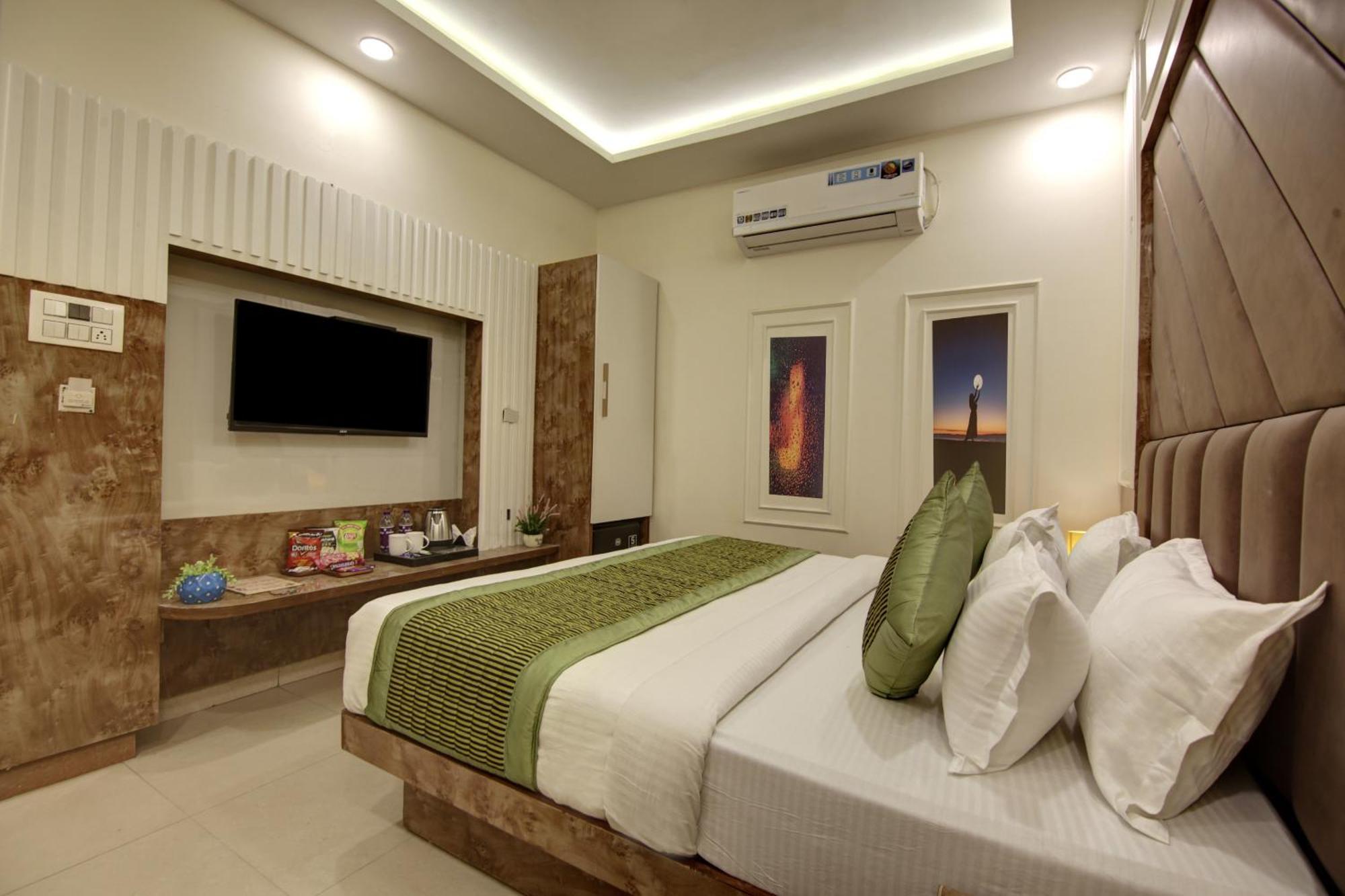 Bless Inn - Near Connaught Place Nueva Delhi Exterior foto