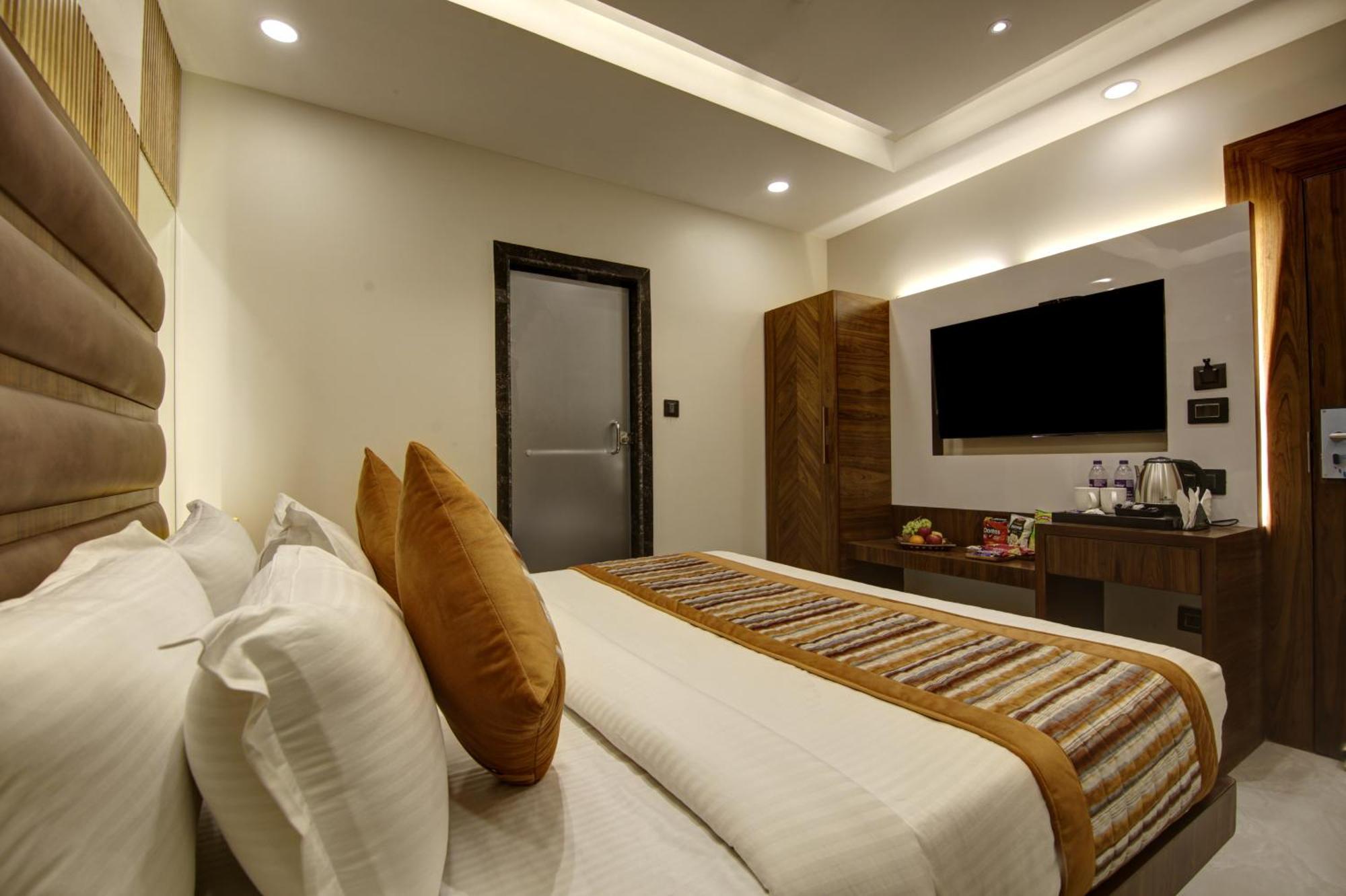 Bless Inn - Near Connaught Place Nueva Delhi Exterior foto
